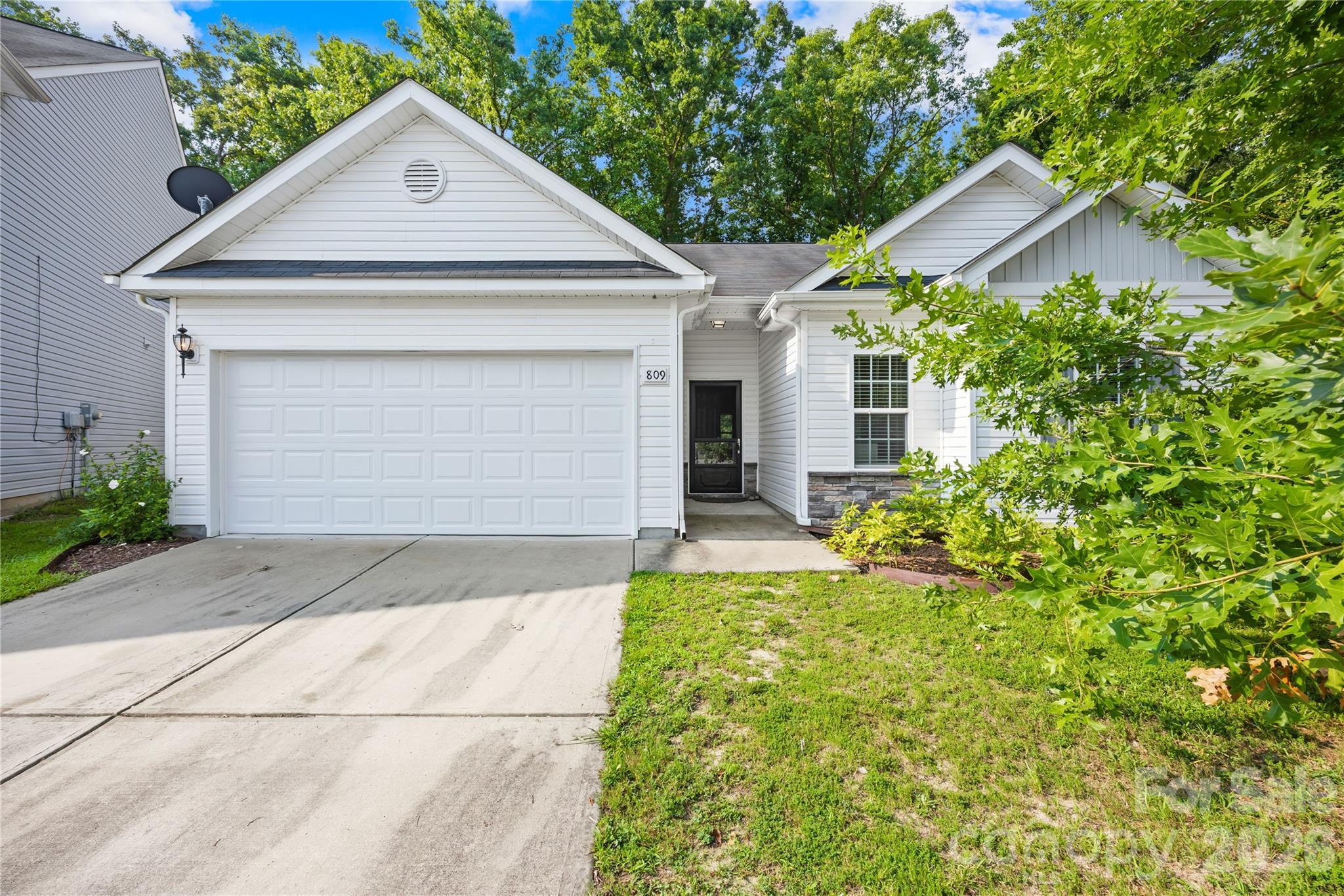 809 Gunnar Drive Property Photo 1