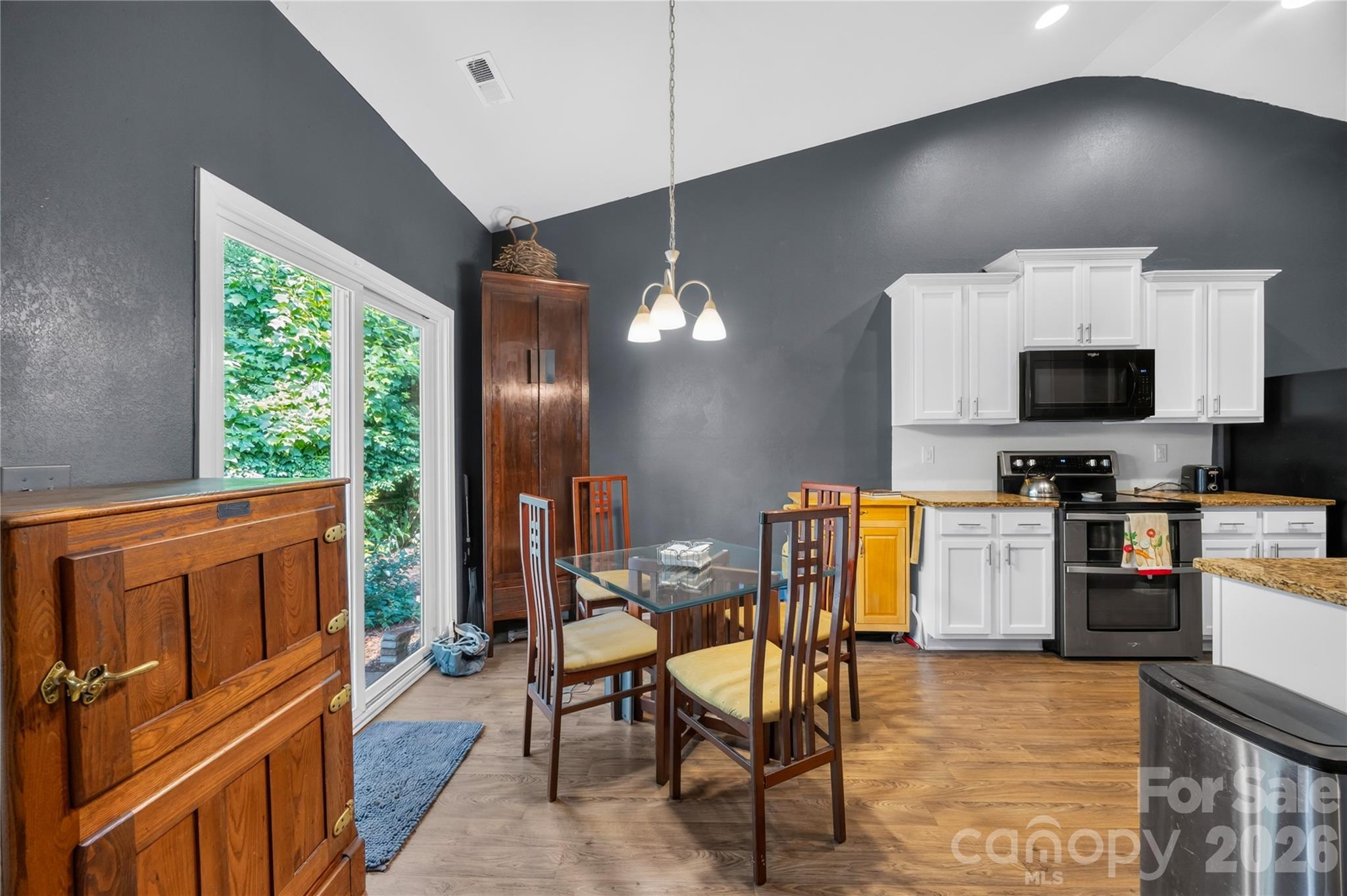 809 Gunnar Drive Property Photo 11