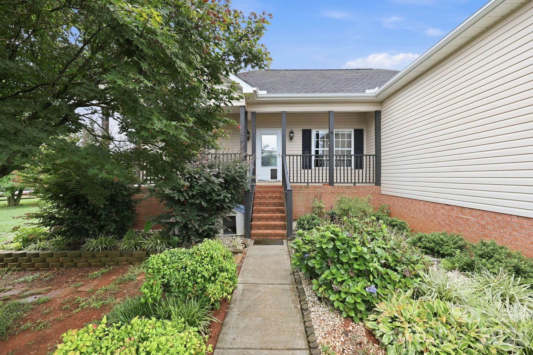 150 Evening Drive Property Photo 2