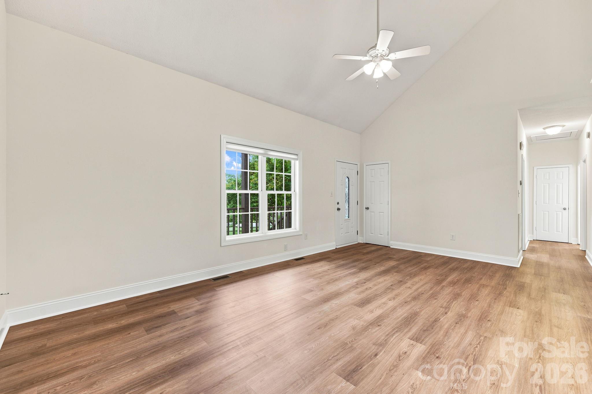 150 Evening Drive Property Photo 4