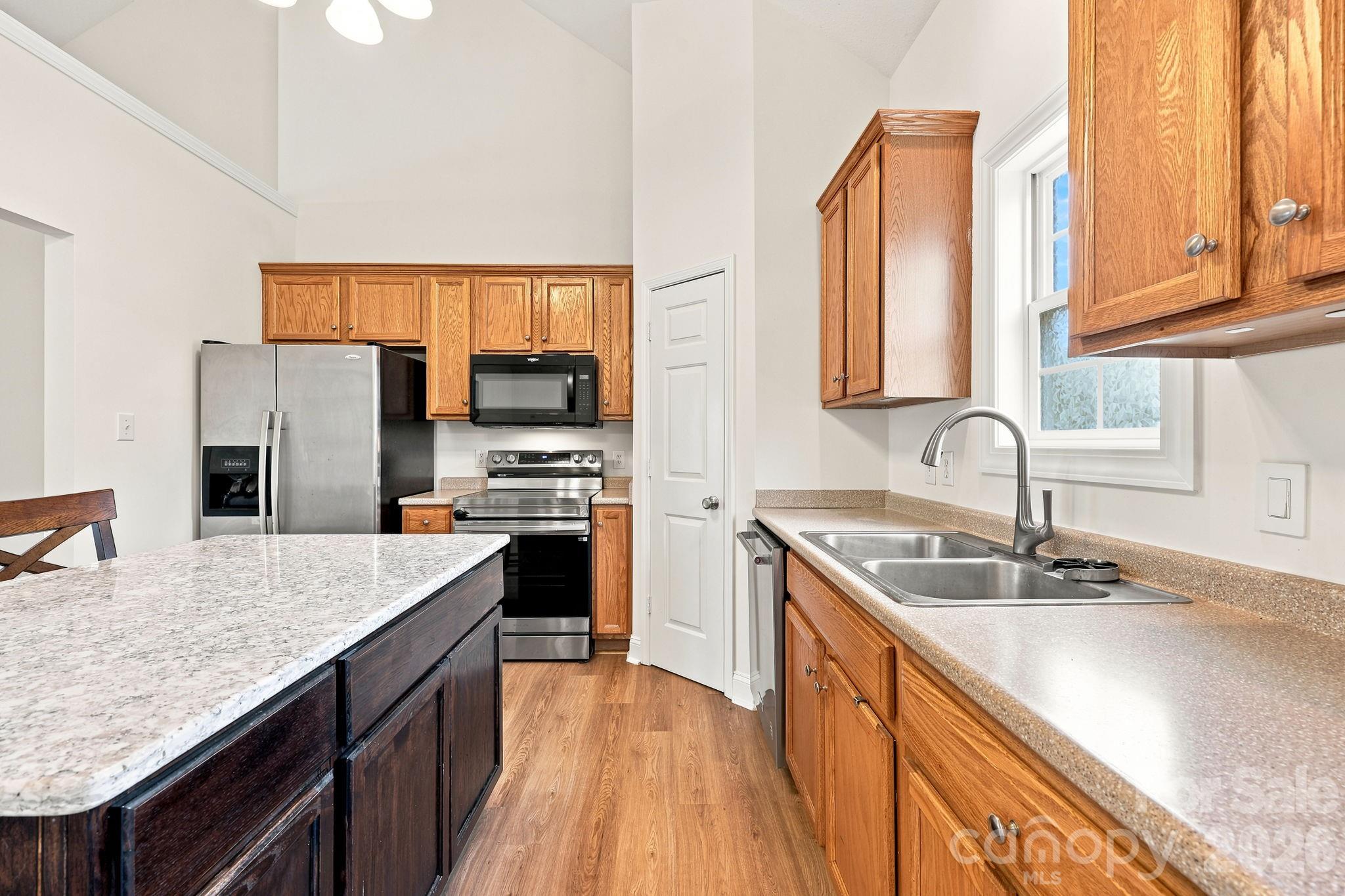 150 Evening Drive Property Photo 8