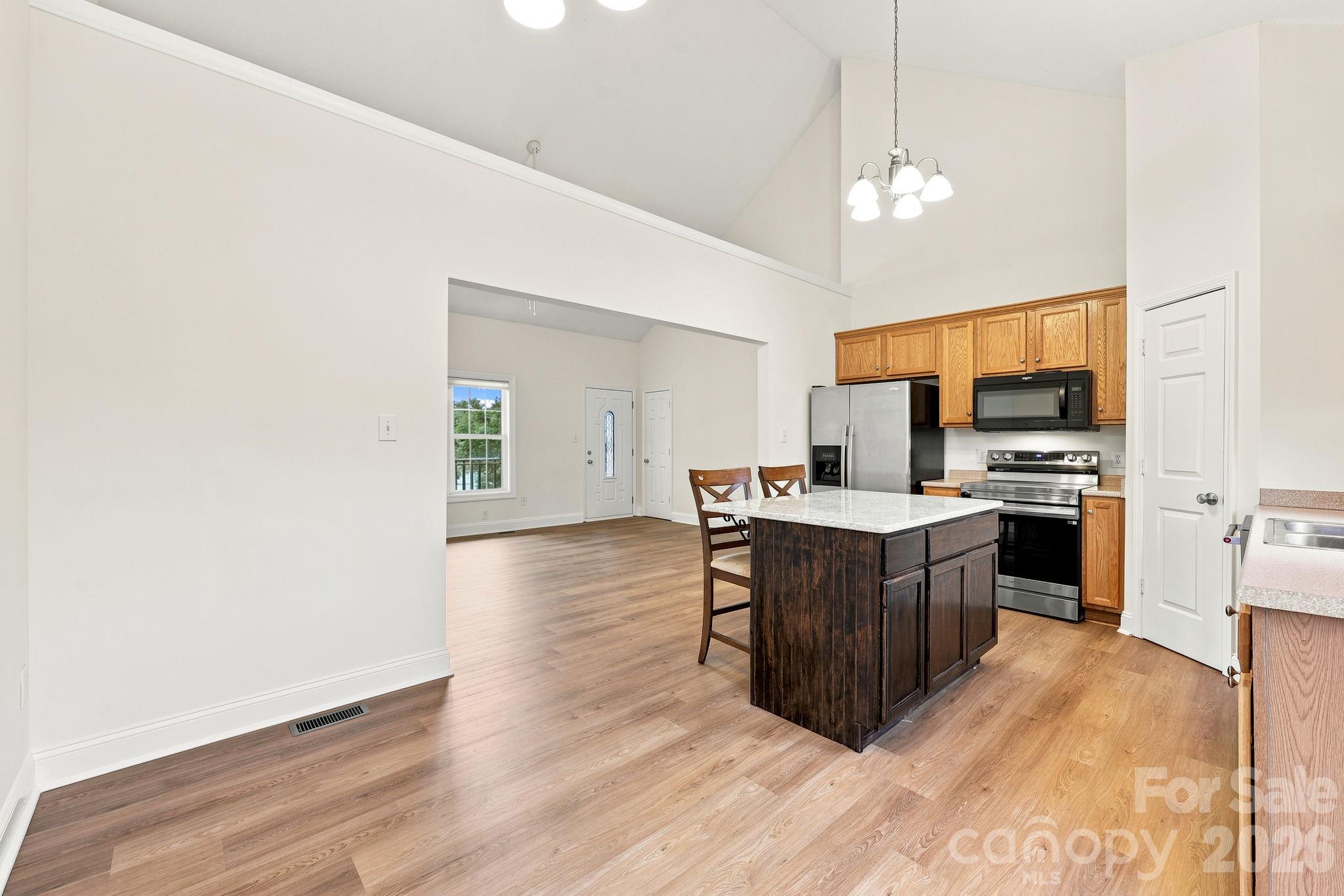 150 Evening Drive Property Photo 9