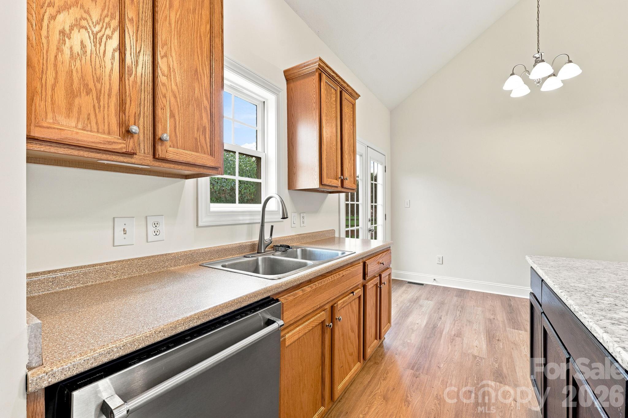 150 Evening Drive Property Photo 10