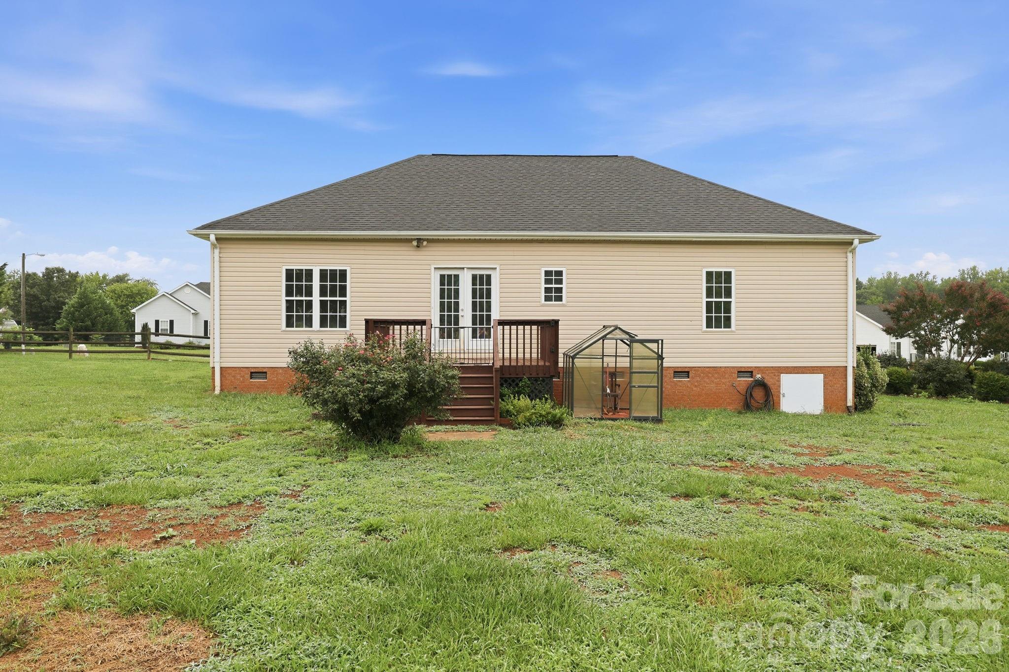 150 Evening Drive Property Photo 24