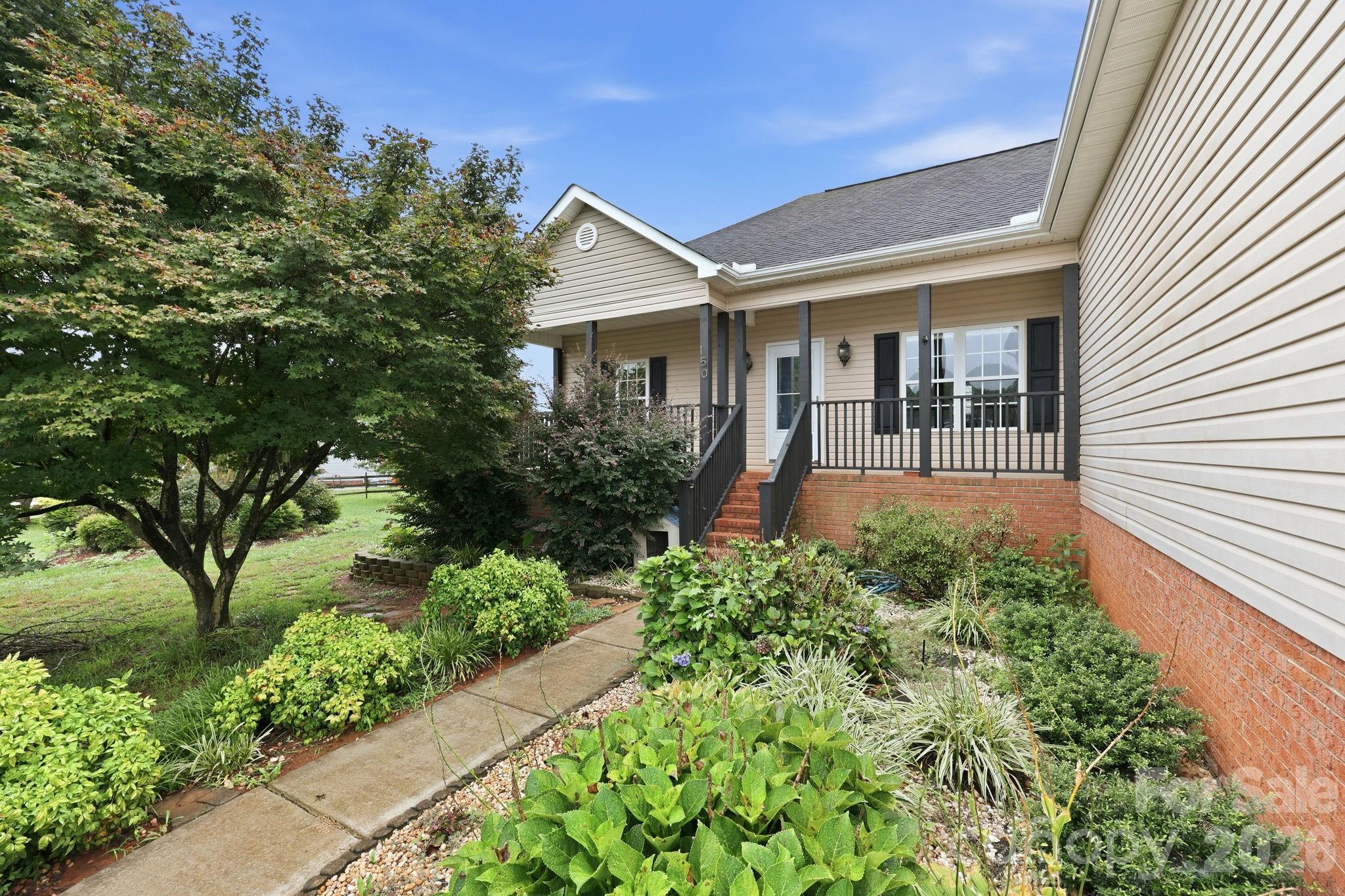 150 Evening Drive Property Photo 25