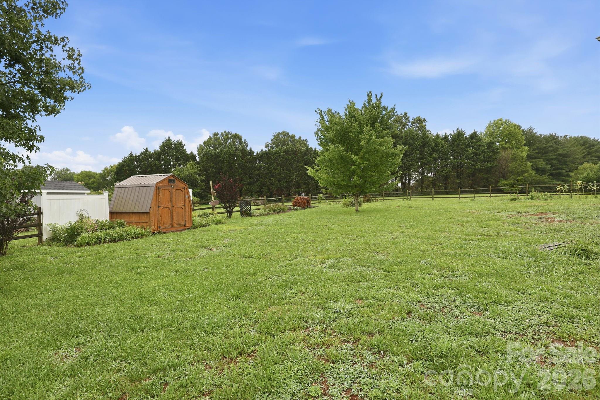 150 Evening Drive Property Photo 34