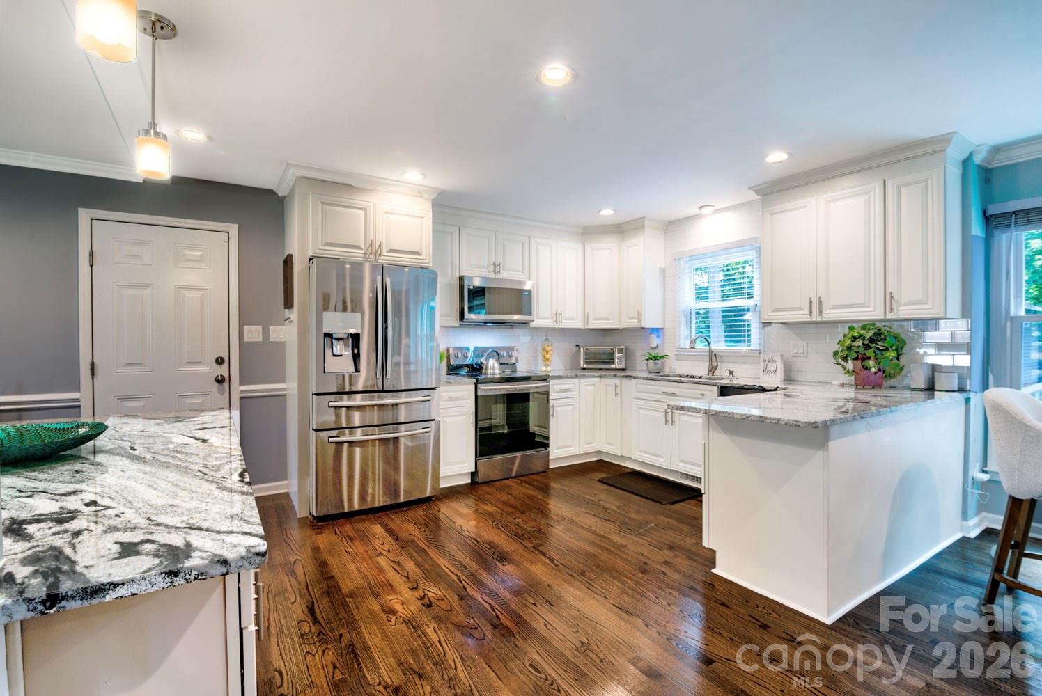 2823 Ridgehaven Court Property Photo 10