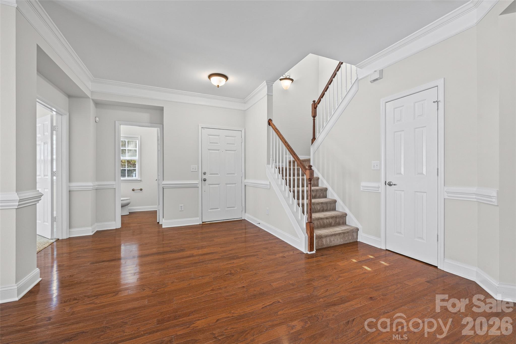 9513 Seamill Road Property Photo 5