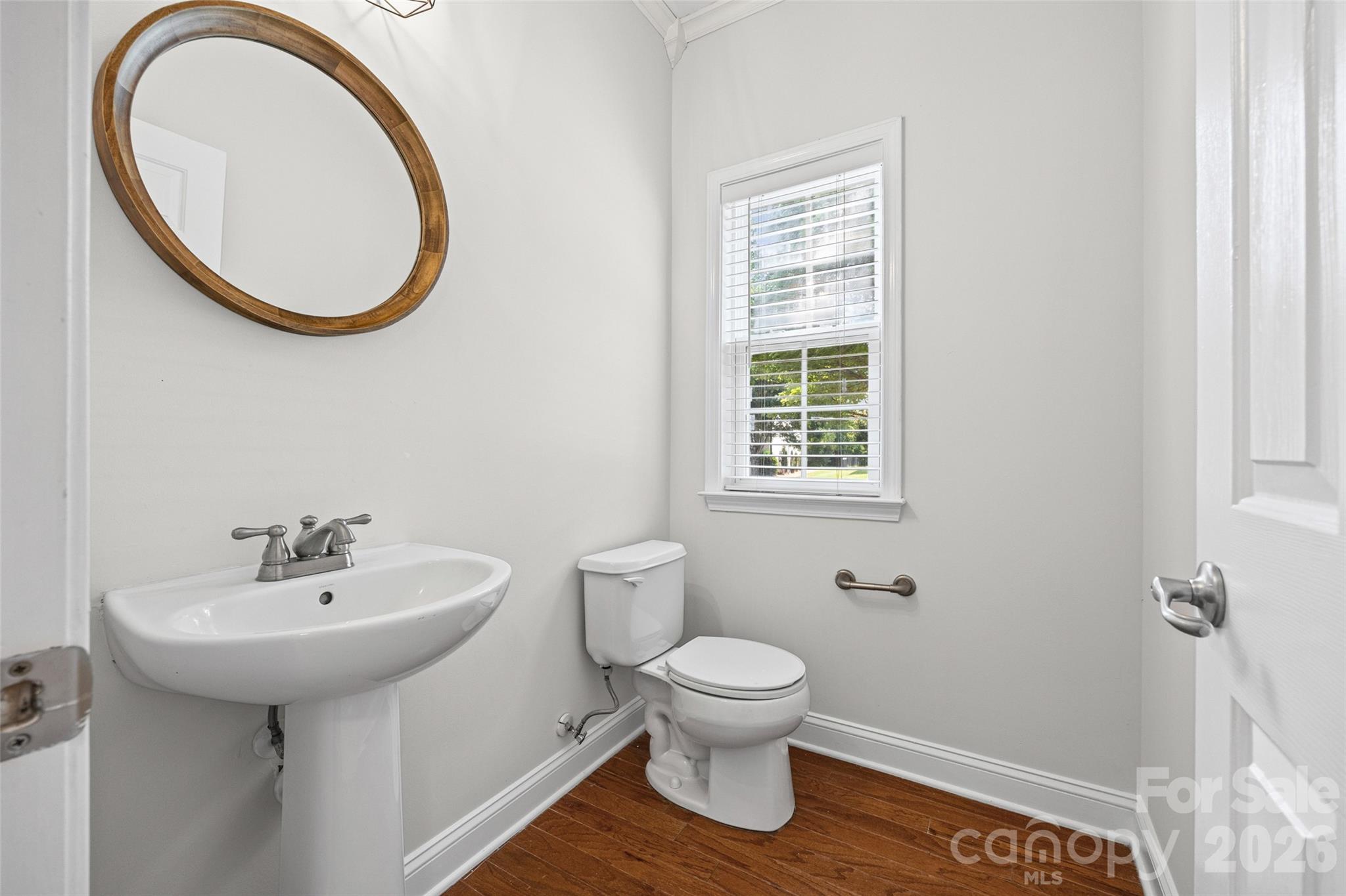 9513 Seamill Road Property Photo 16