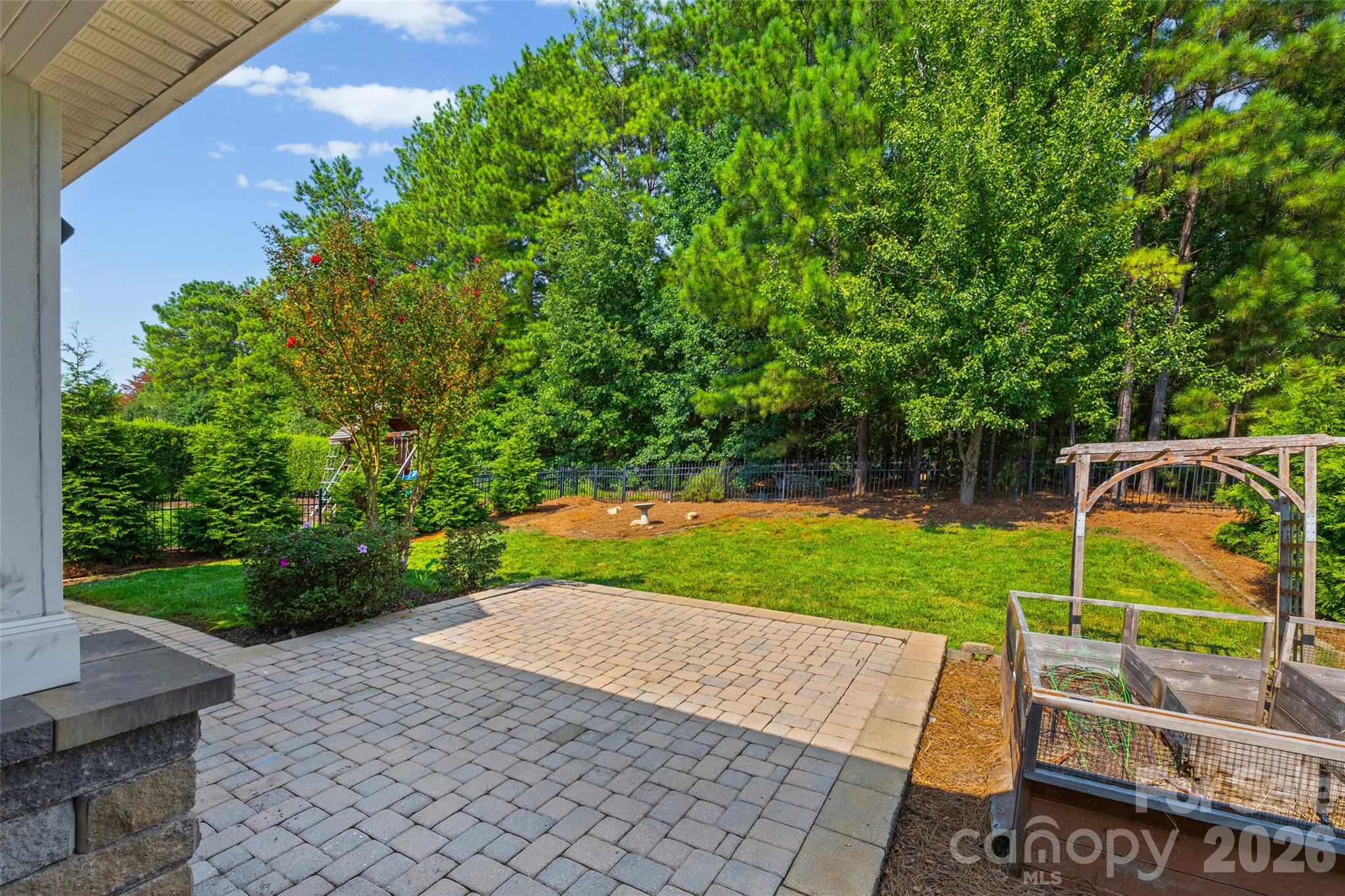 9513 Seamill Road Property Photo 33