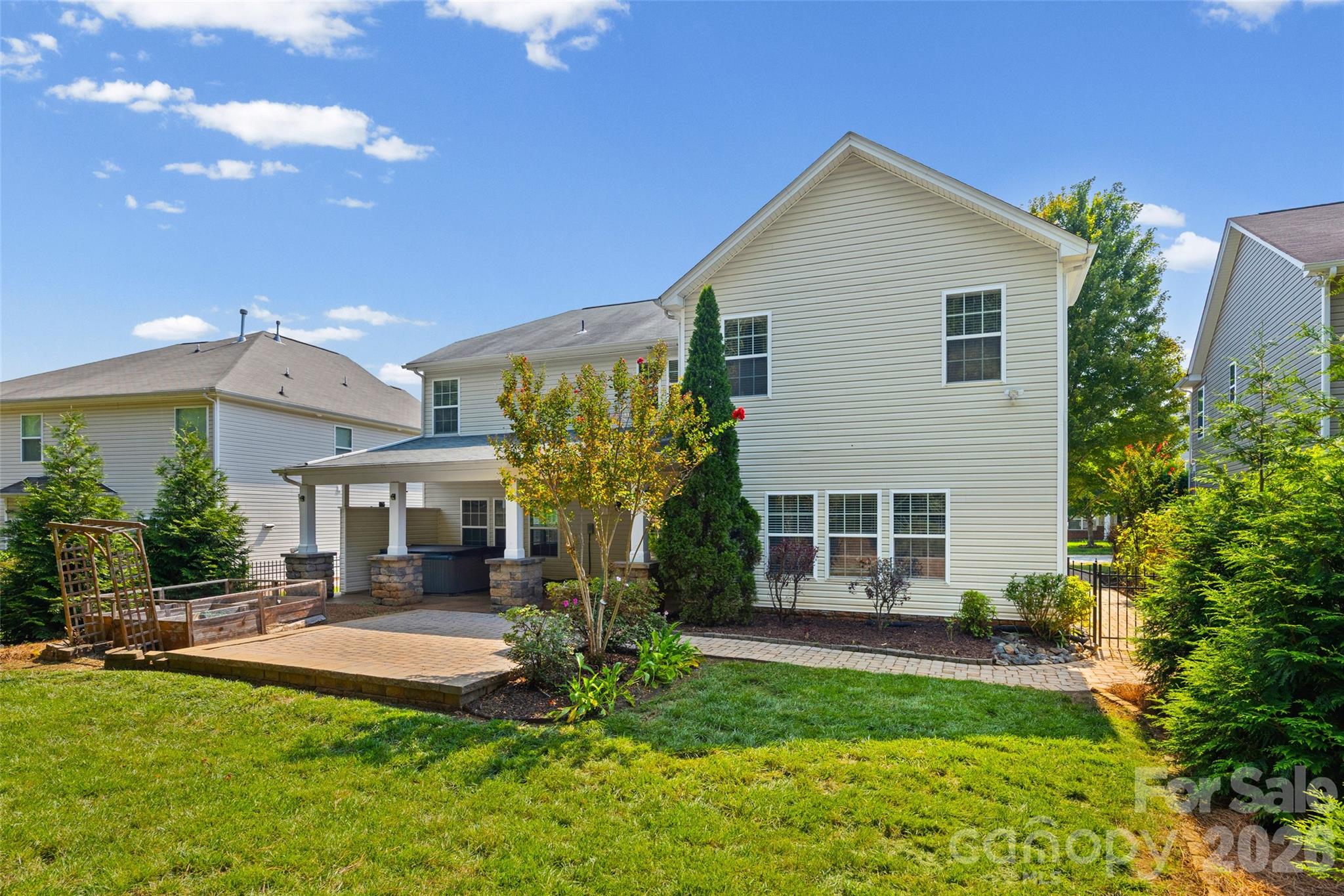 9513 Seamill Road Property Photo 34