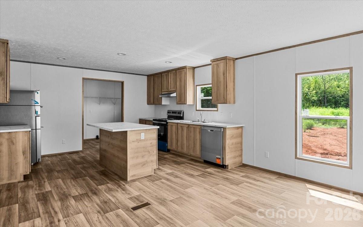 2309 Swanson Road Property Photo 11