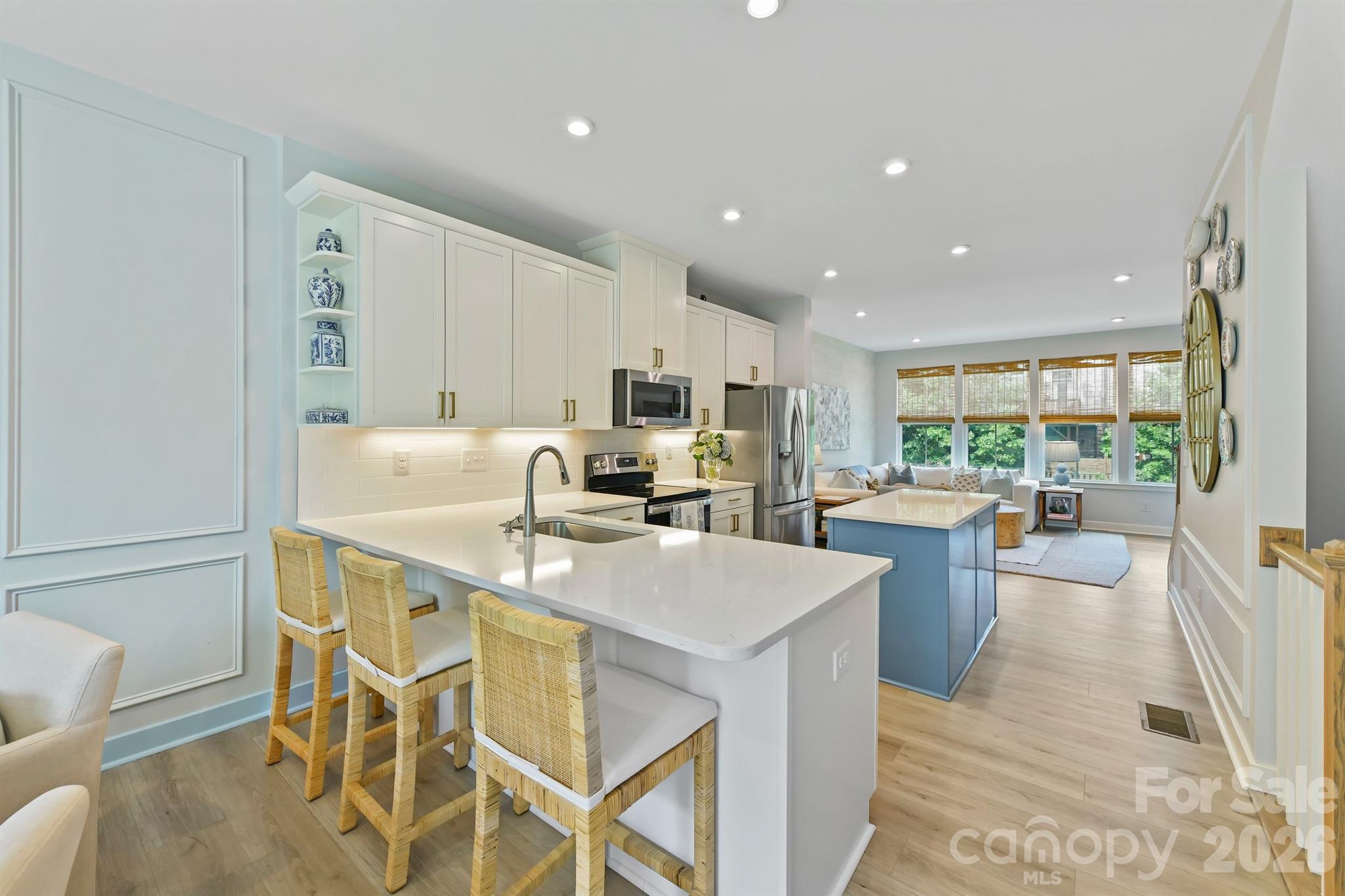 739 Anderson Street Property Photo 4