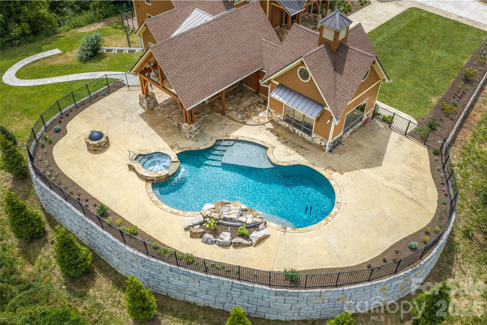 946 Ridge Road Property Photo 7