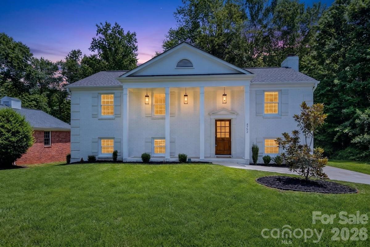 4752 Autumn Leaf Lane Property Photo 1