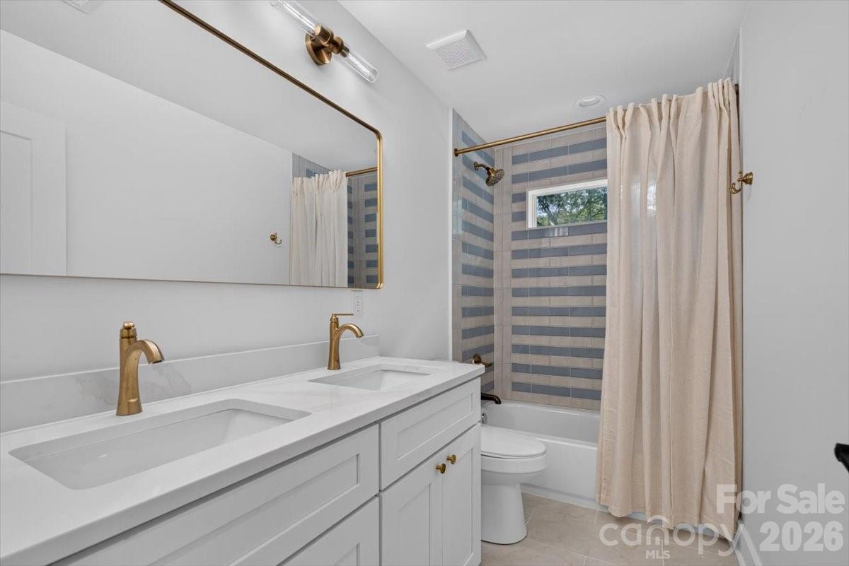 4752 Autumn Leaf Lane Property Photo 21
