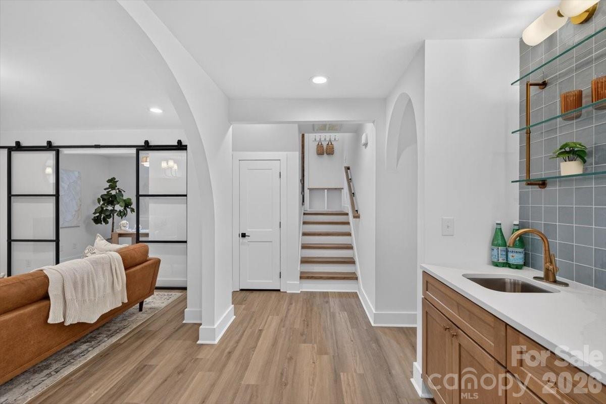 4752 Autumn Leaf Lane Property Photo 28