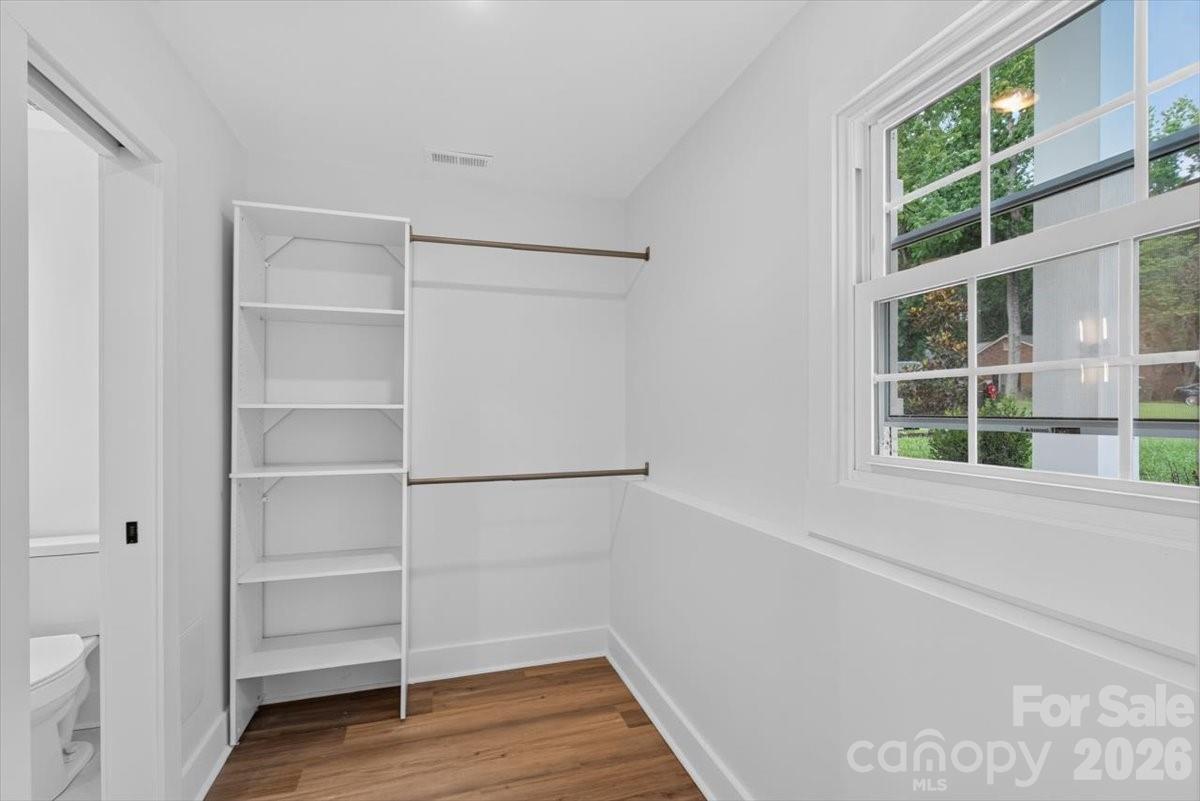 4752 Autumn Leaf Lane Property Photo 37