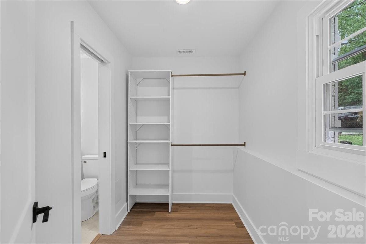 4752 Autumn Leaf Lane Property Photo 38