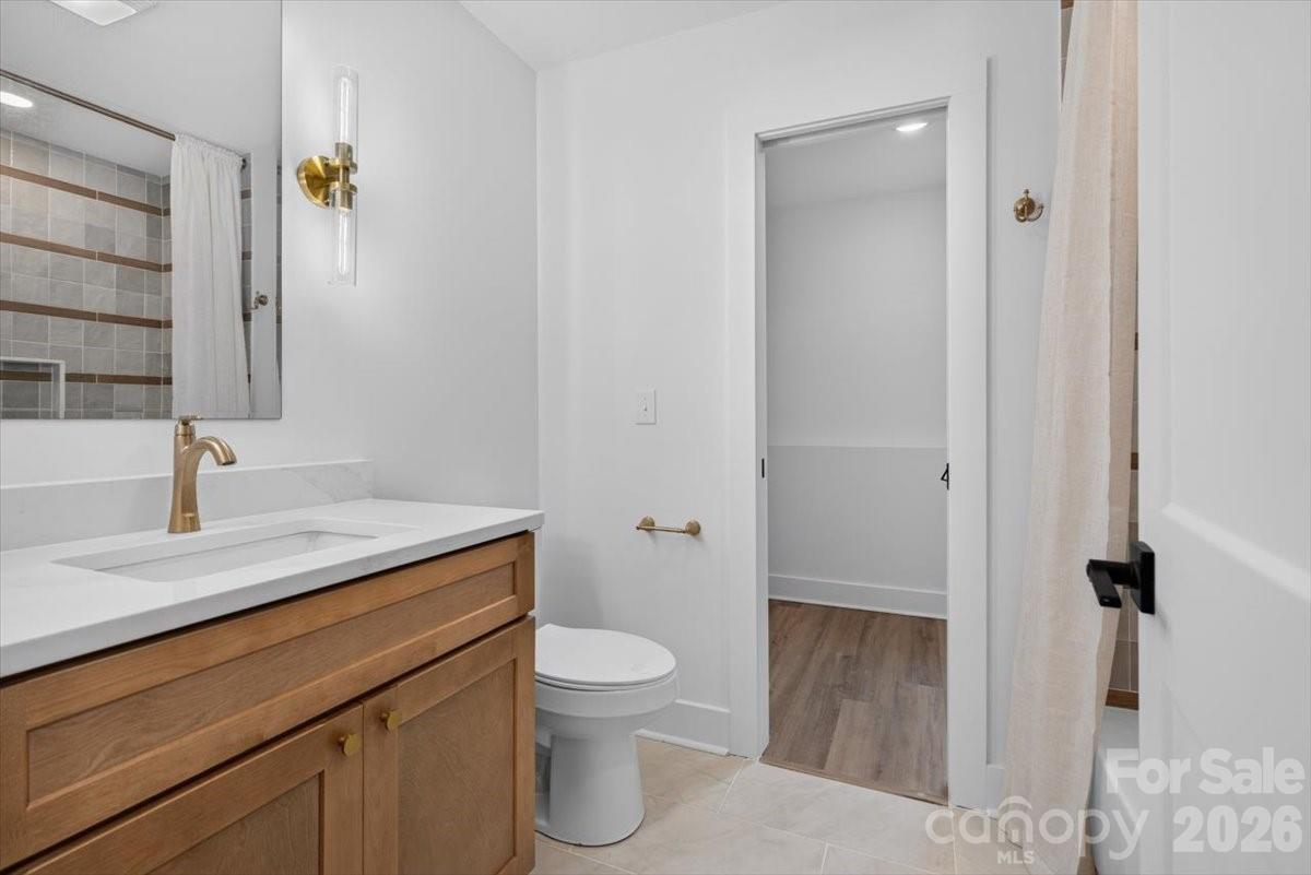 4752 Autumn Leaf Lane Property Photo 40