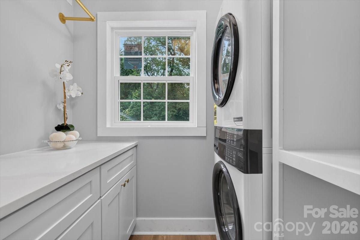 4752 Autumn Leaf Lane Property Photo 41