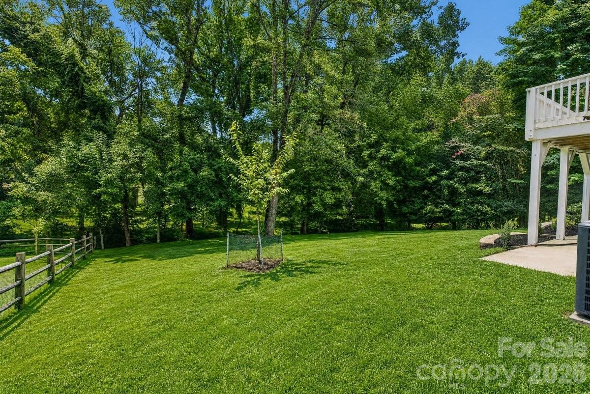 4752 Autumn Leaf Lane Property Photo 46