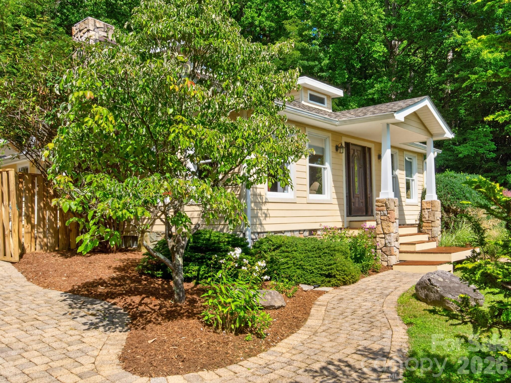 3046 Turnpike Road 7r Property Photo 2
