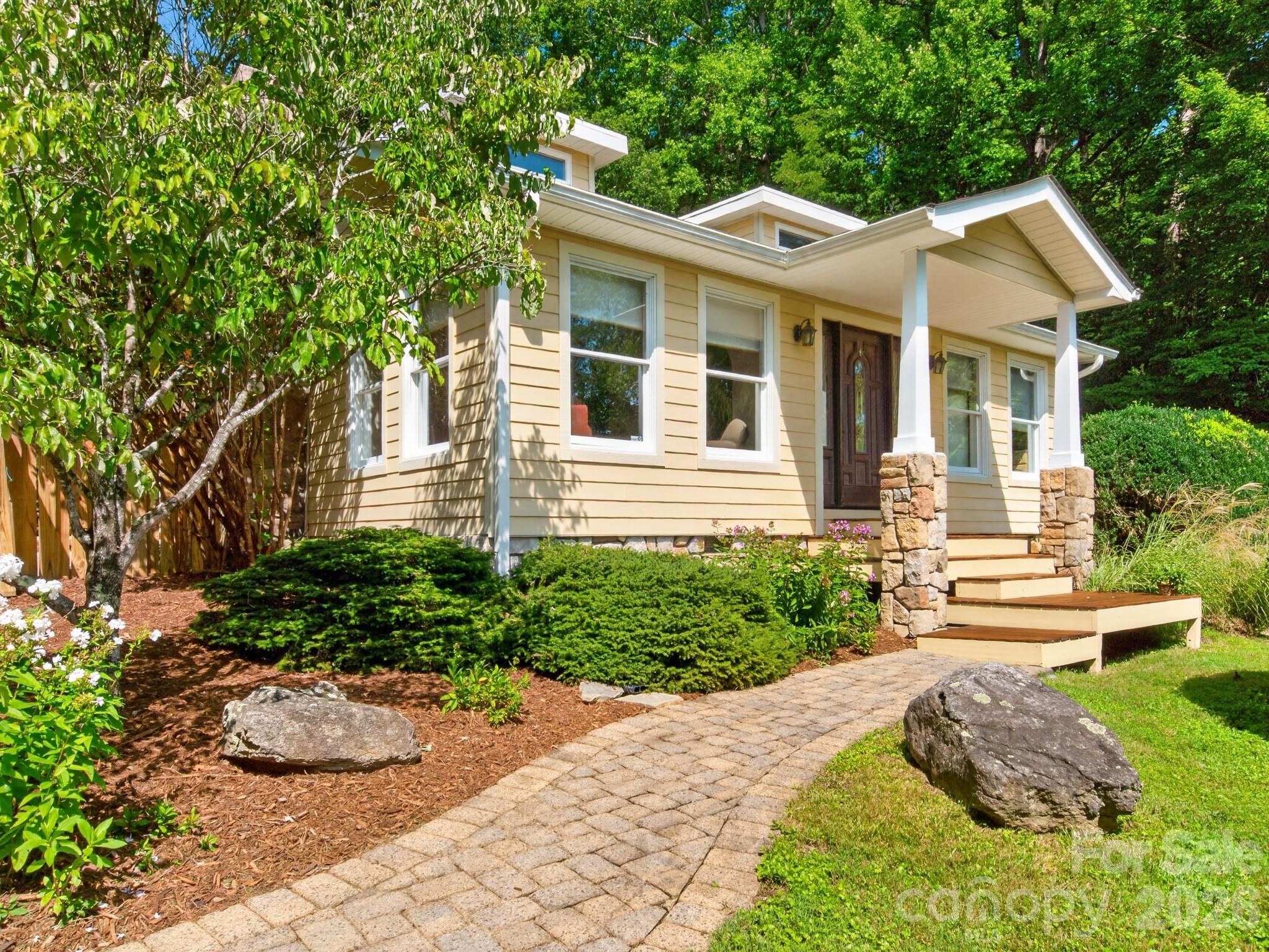3046 Turnpike Road 7r Property Photo 3