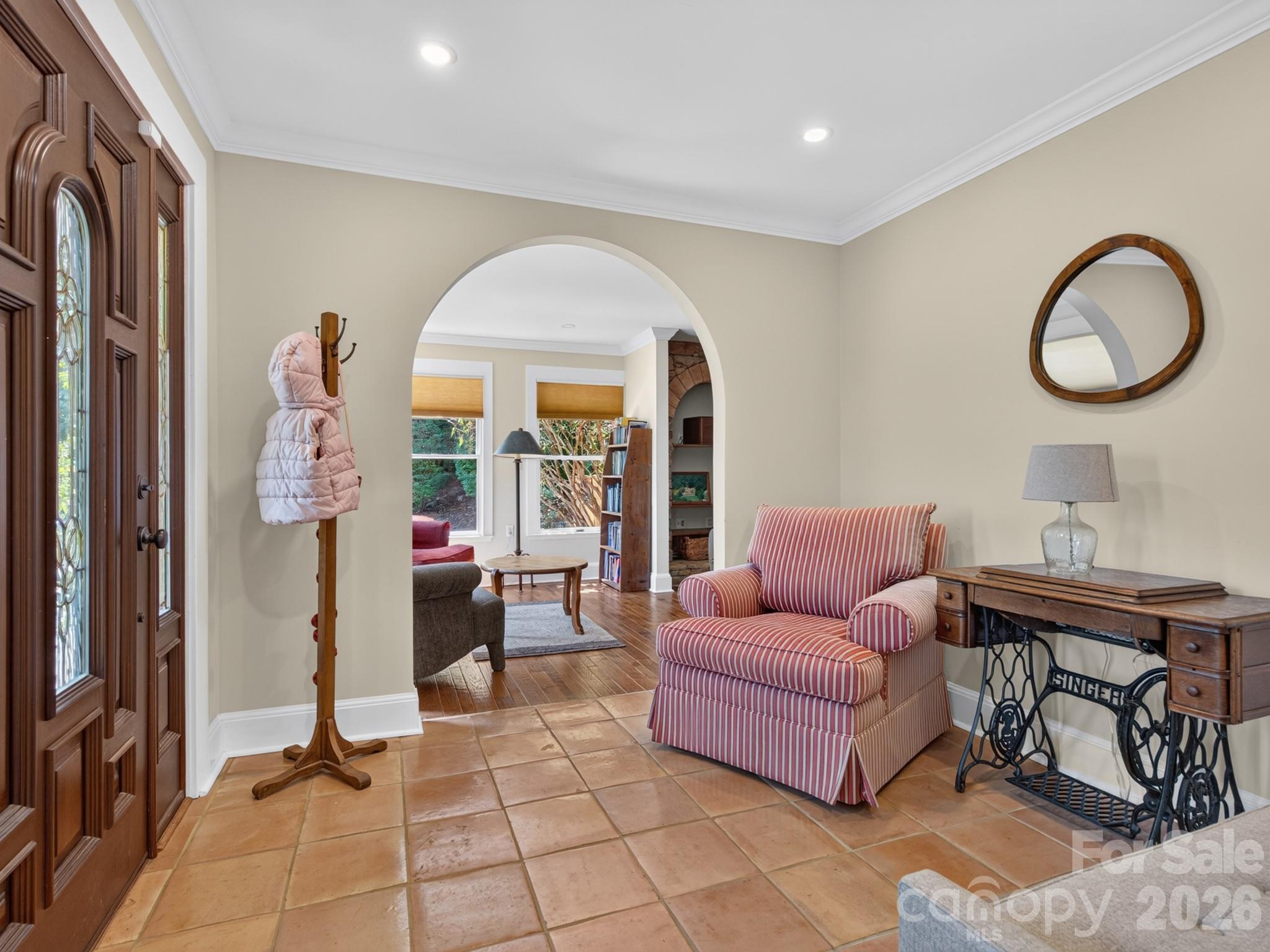 3046 Turnpike Road 7r Property Photo 6