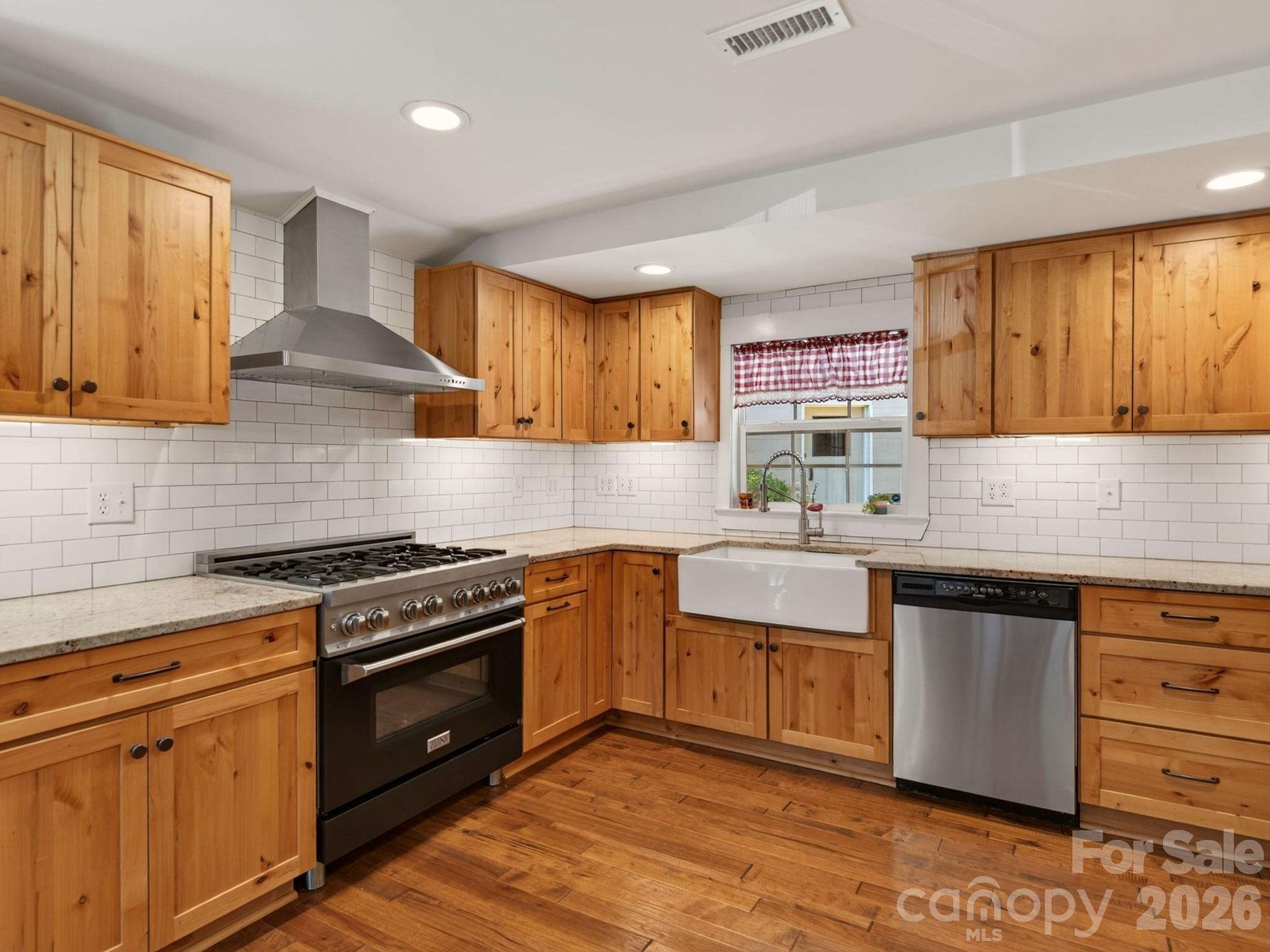 3046 Turnpike Road 7r Property Photo 11