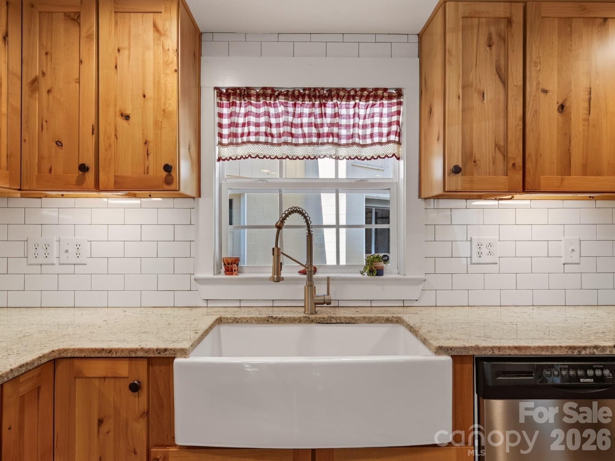 3046 Turnpike Road 7r Property Photo 12