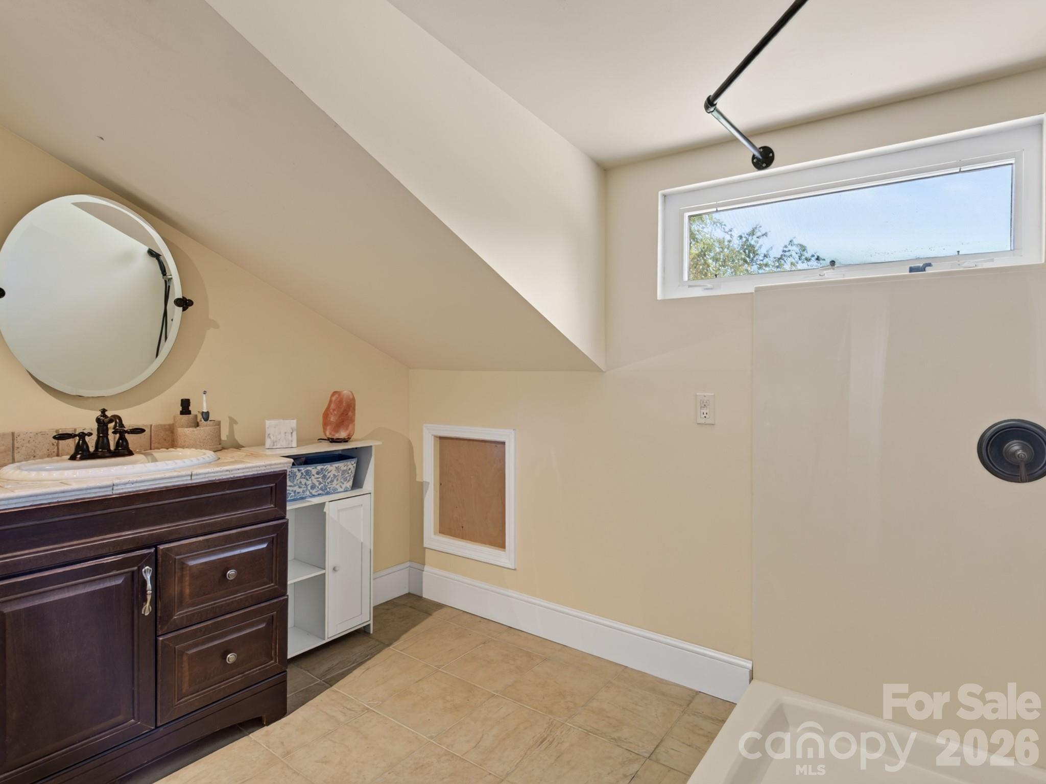 3046 Turnpike Road 7r Property Photo 26