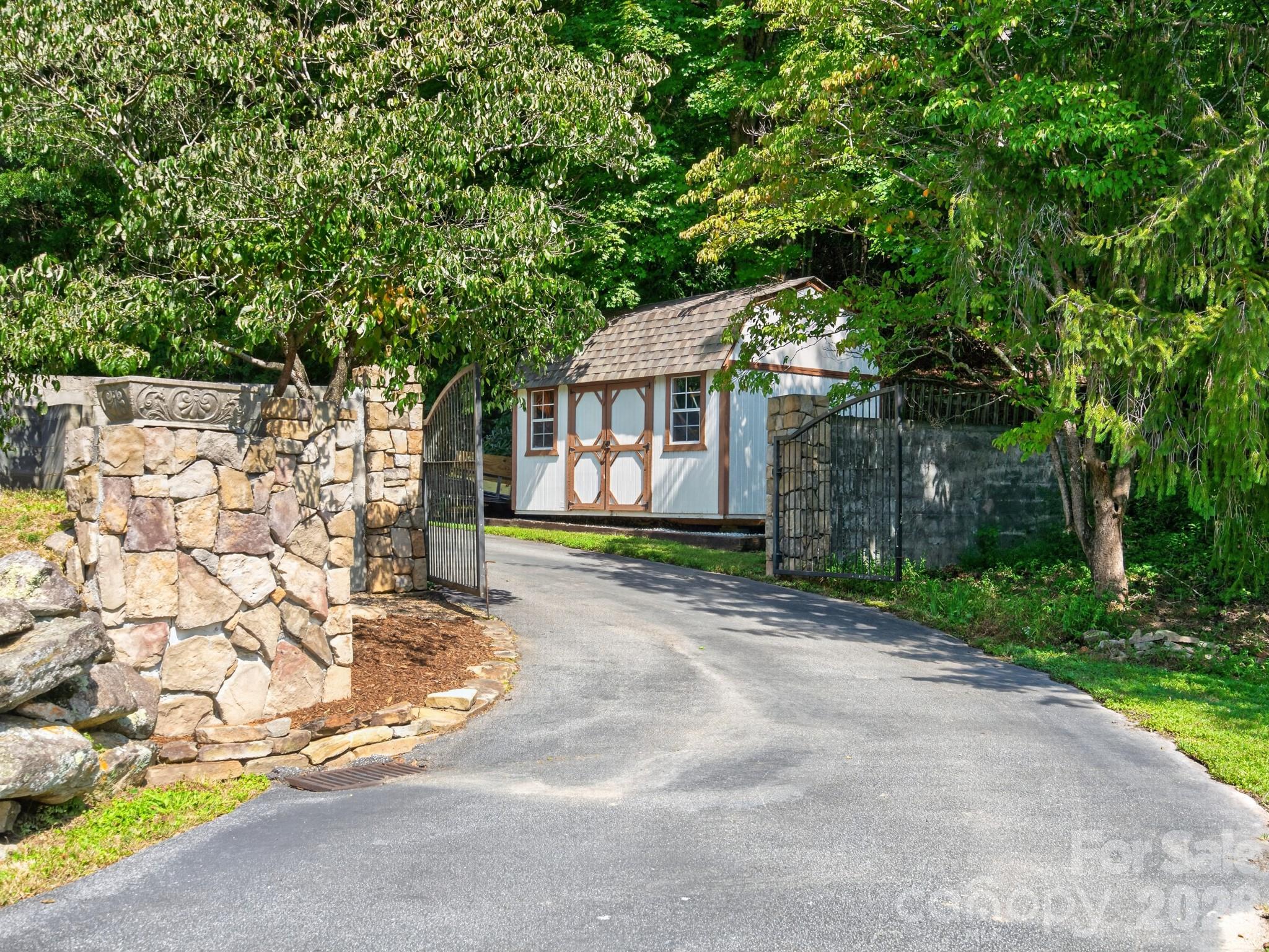3046 Turnpike Road 7r Property Photo 34