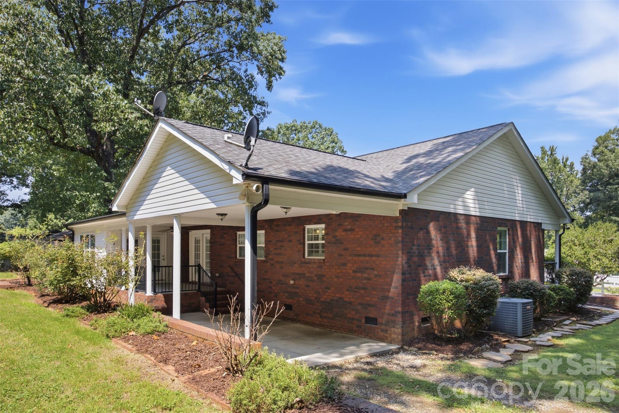 125 Shady Bluff Drive Property Photo 28