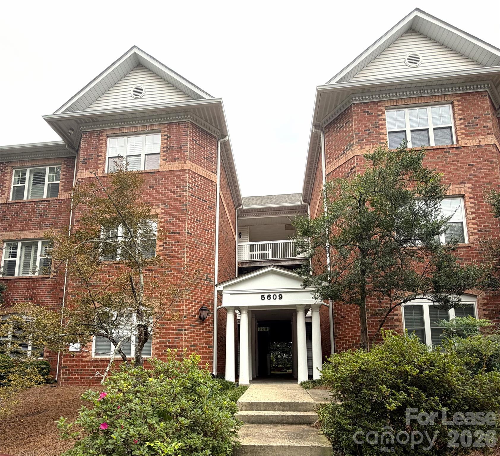 5609 Fairview Road 5 Property Photo 1