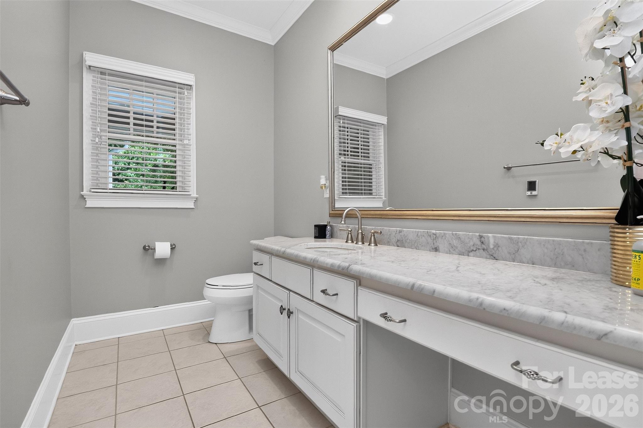 9704 Saddle Avenue Property Photo 14