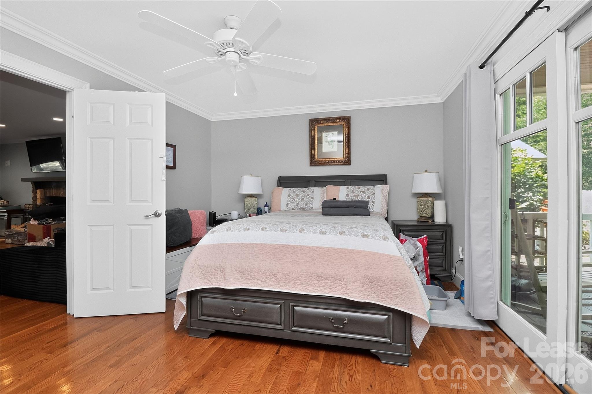 9704 Saddle Avenue Property Photo 25