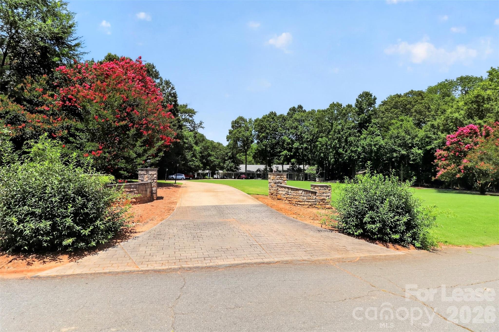 9704 Saddle Avenue Property Photo 36