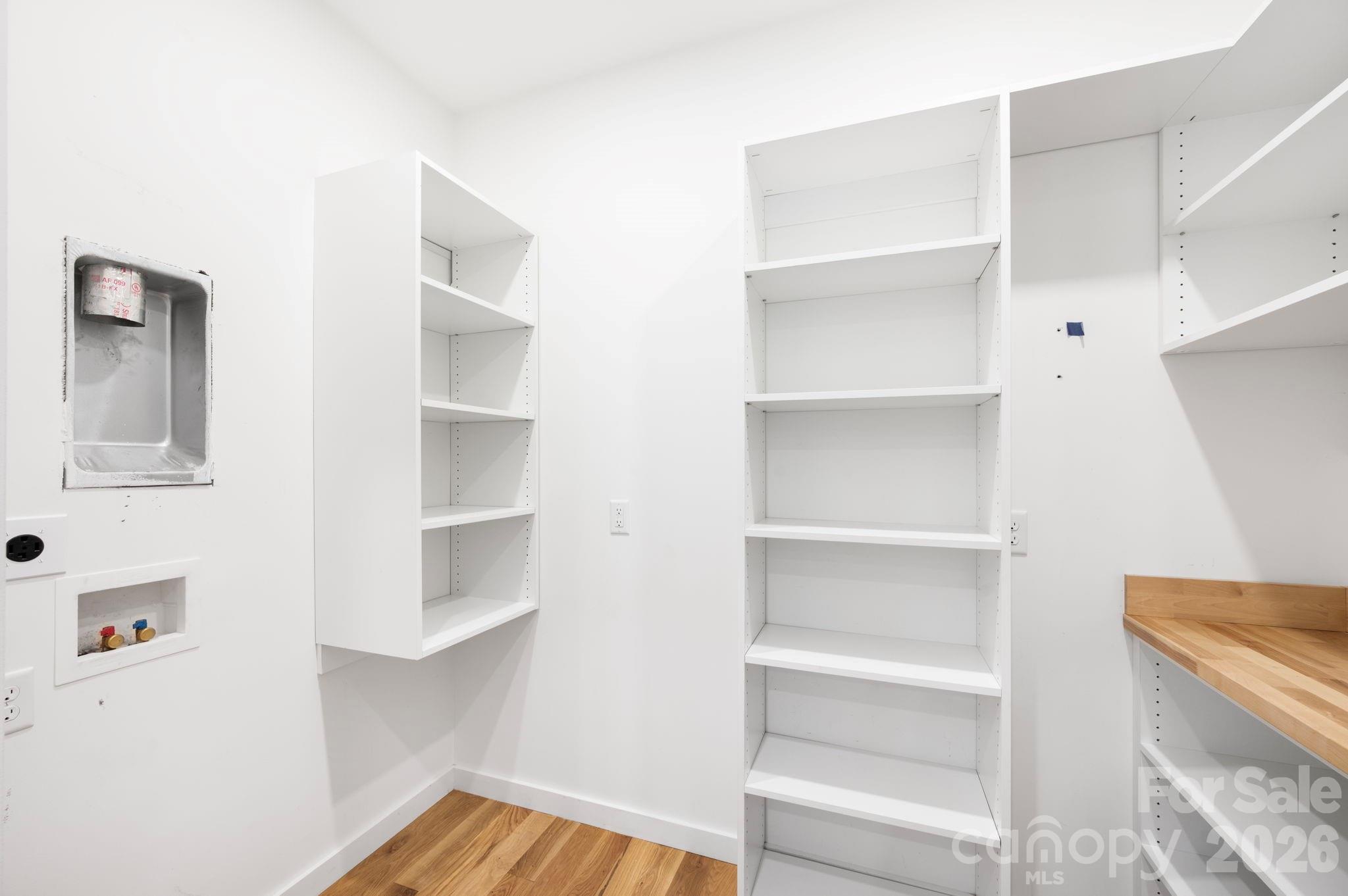 190 Rumbough Place Property Photo 20