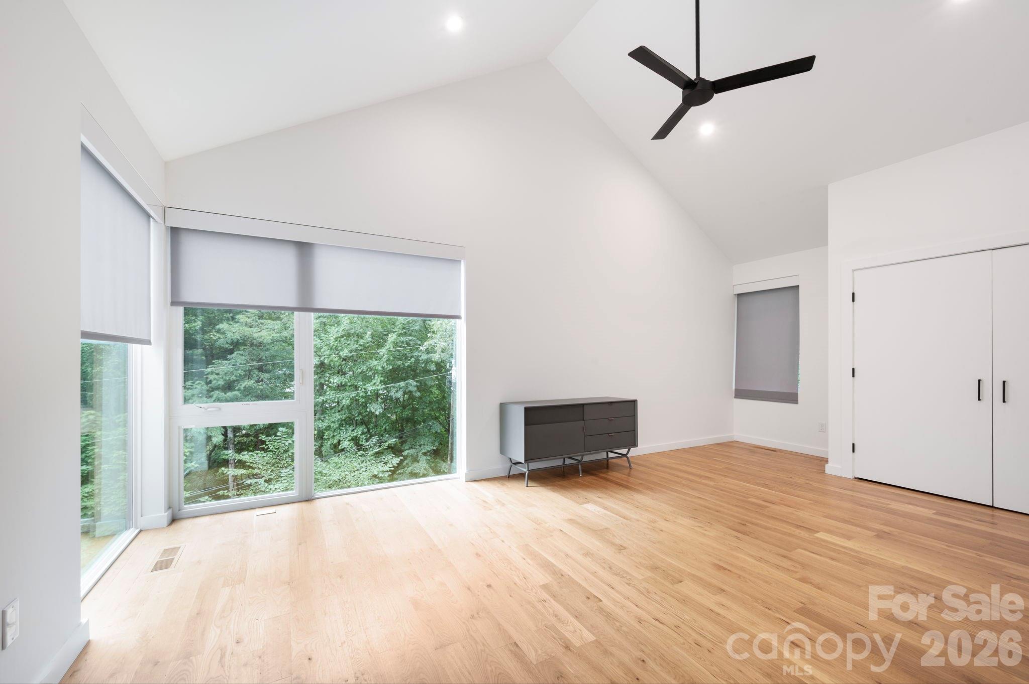190 Rumbough Place Property Photo 30