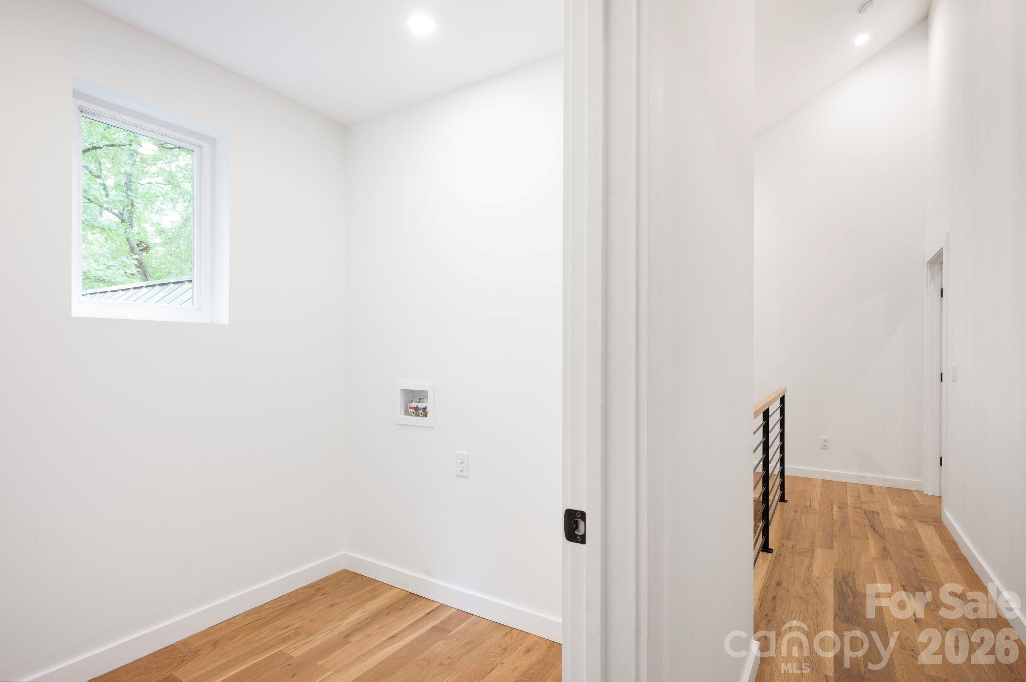 190 Rumbough Place Property Photo 32