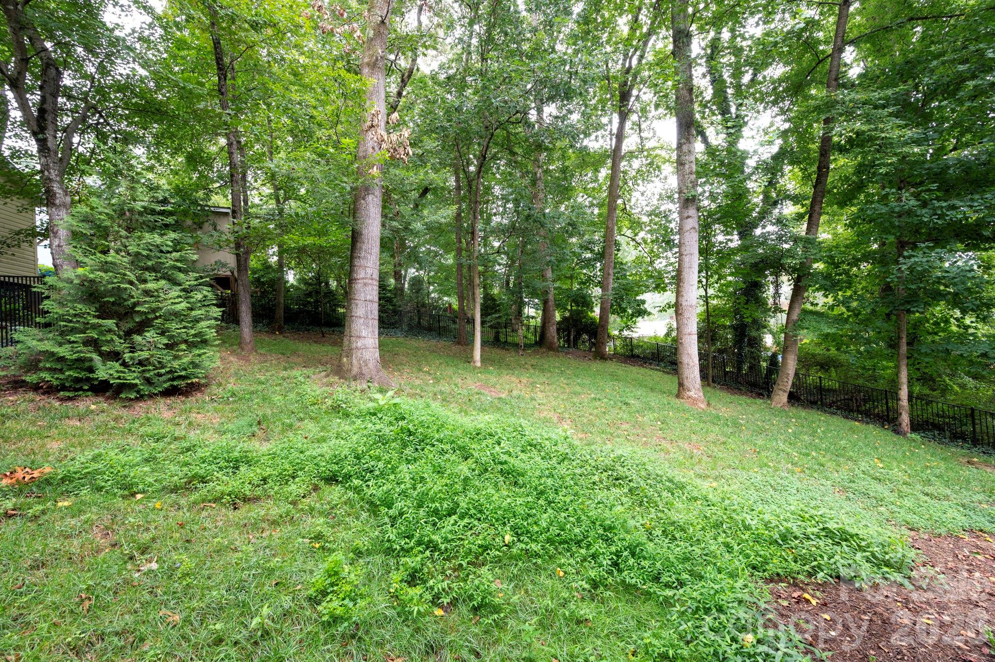 190 Rumbough Place Property Photo 40