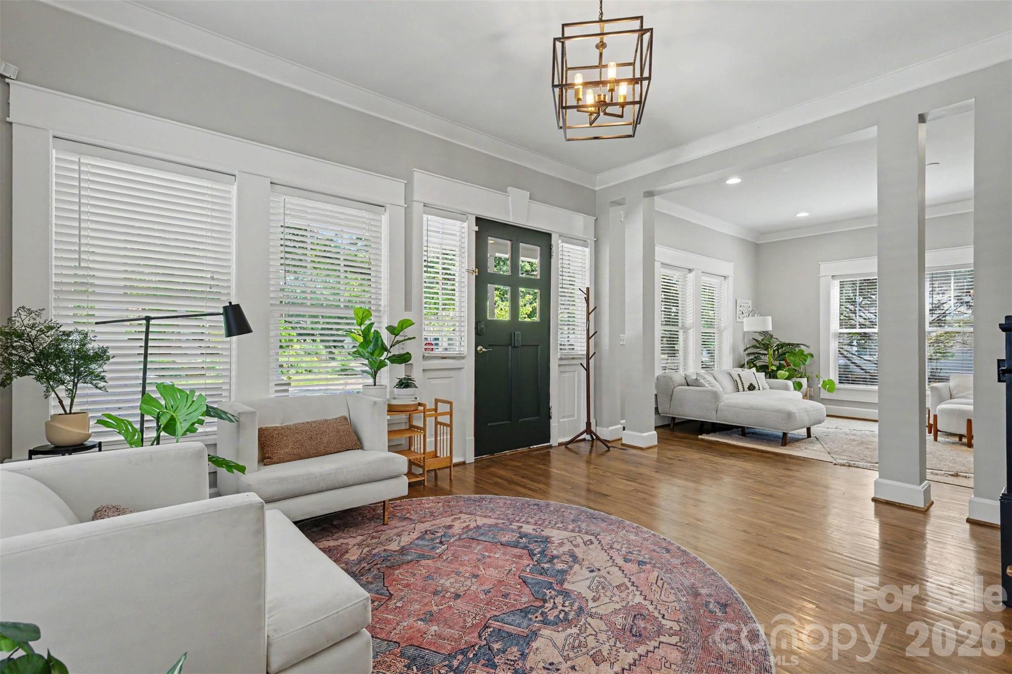 303 Sylvania Avenue Property Photo 4