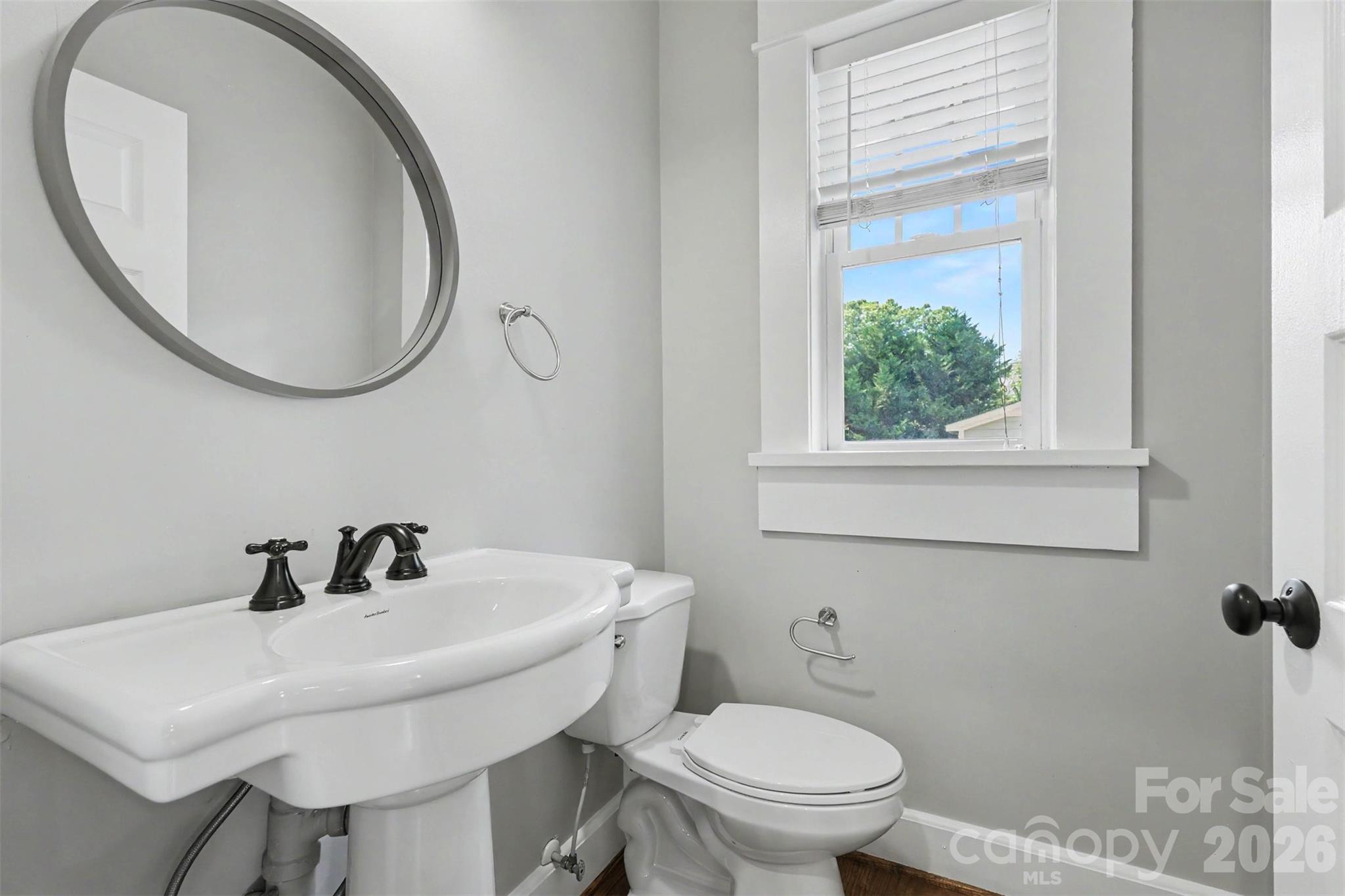 303 Sylvania Avenue Property Photo 17
