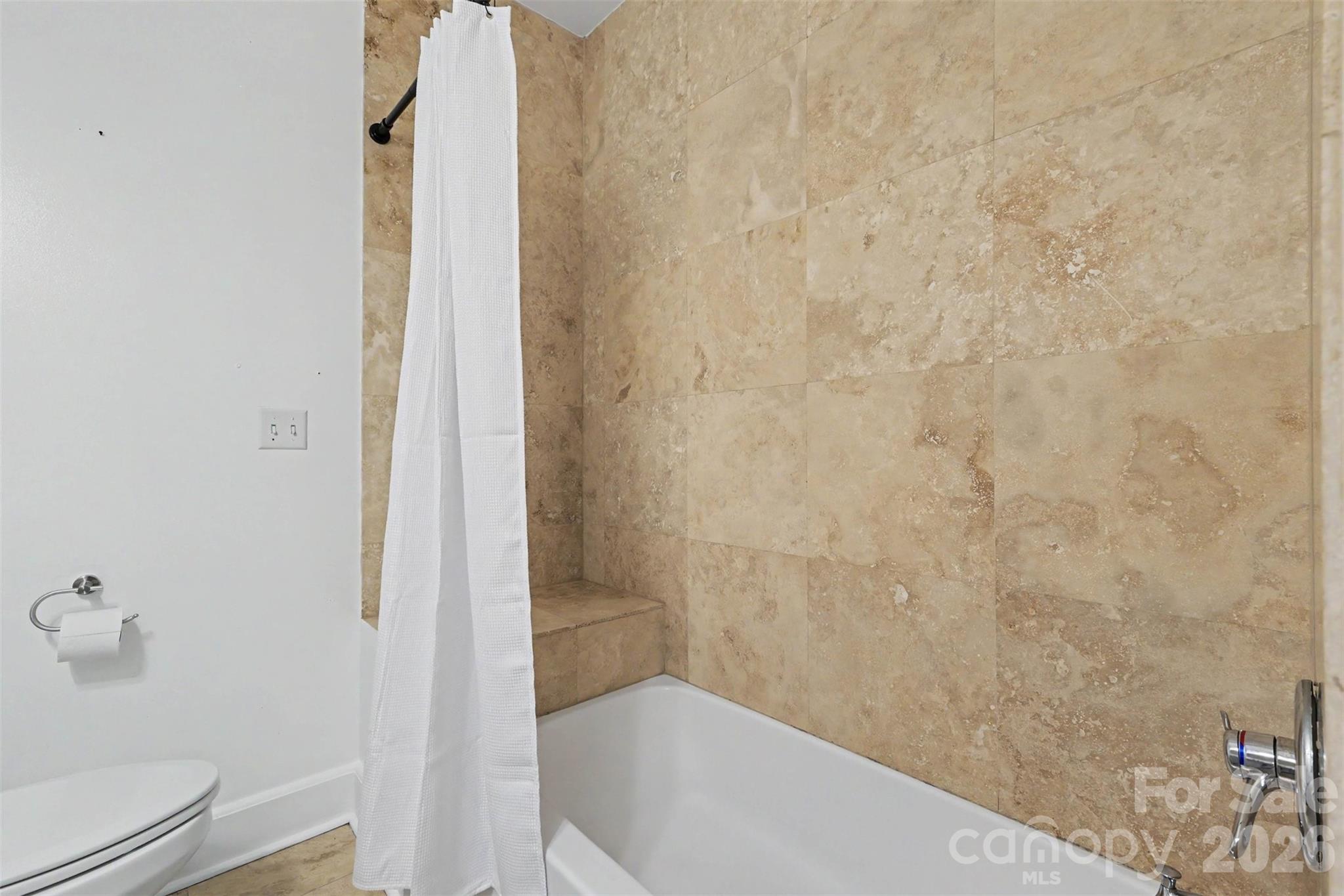 303 Sylvania Avenue Property Photo 20