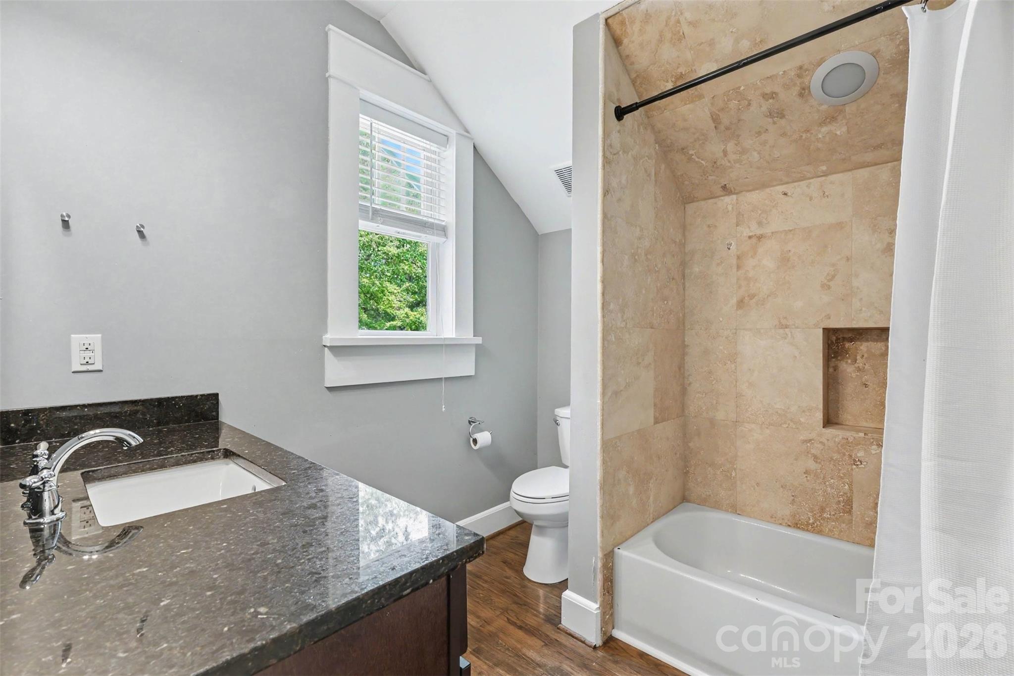 303 Sylvania Avenue Property Photo 21