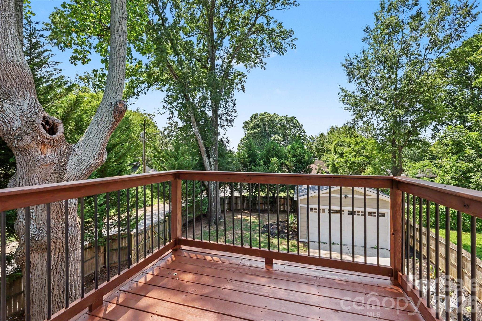 303 Sylvania Avenue Property Photo 38