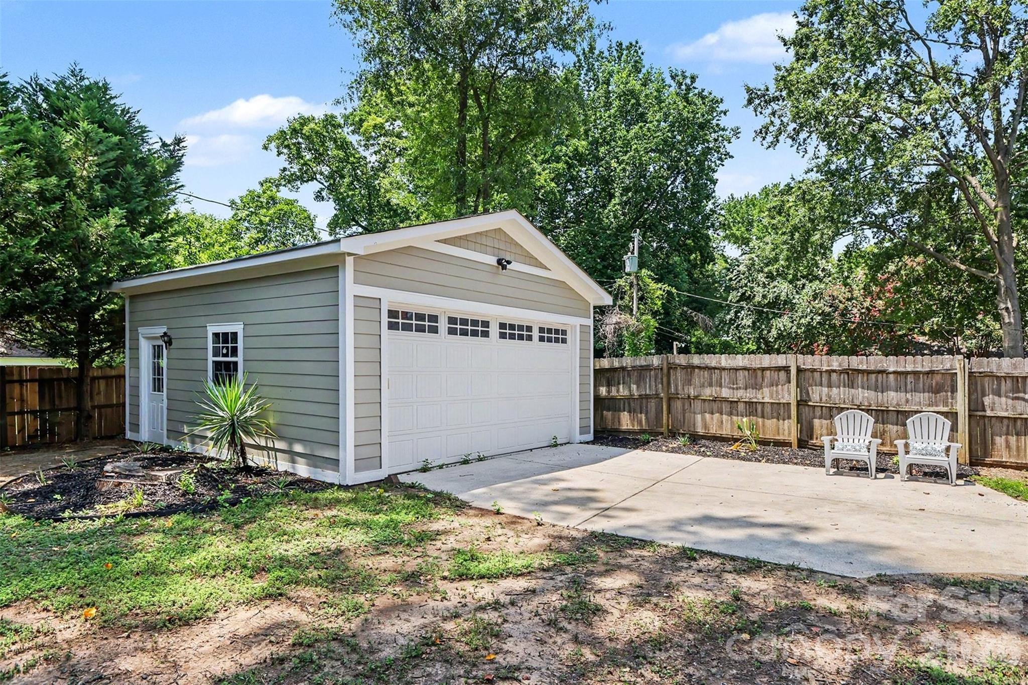 303 Sylvania Avenue Property Photo 43
