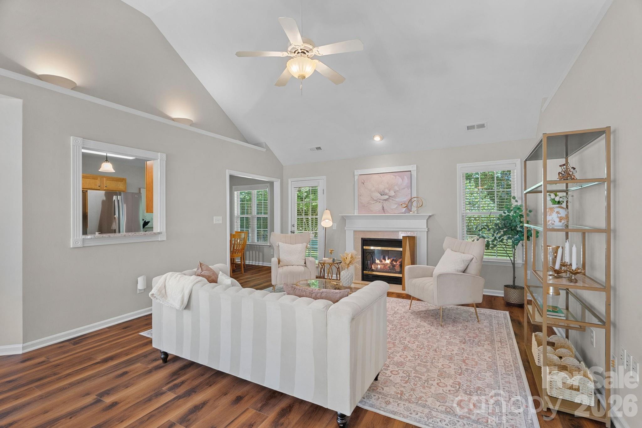 7219 Oxford Hunt Drive Property Photo 1