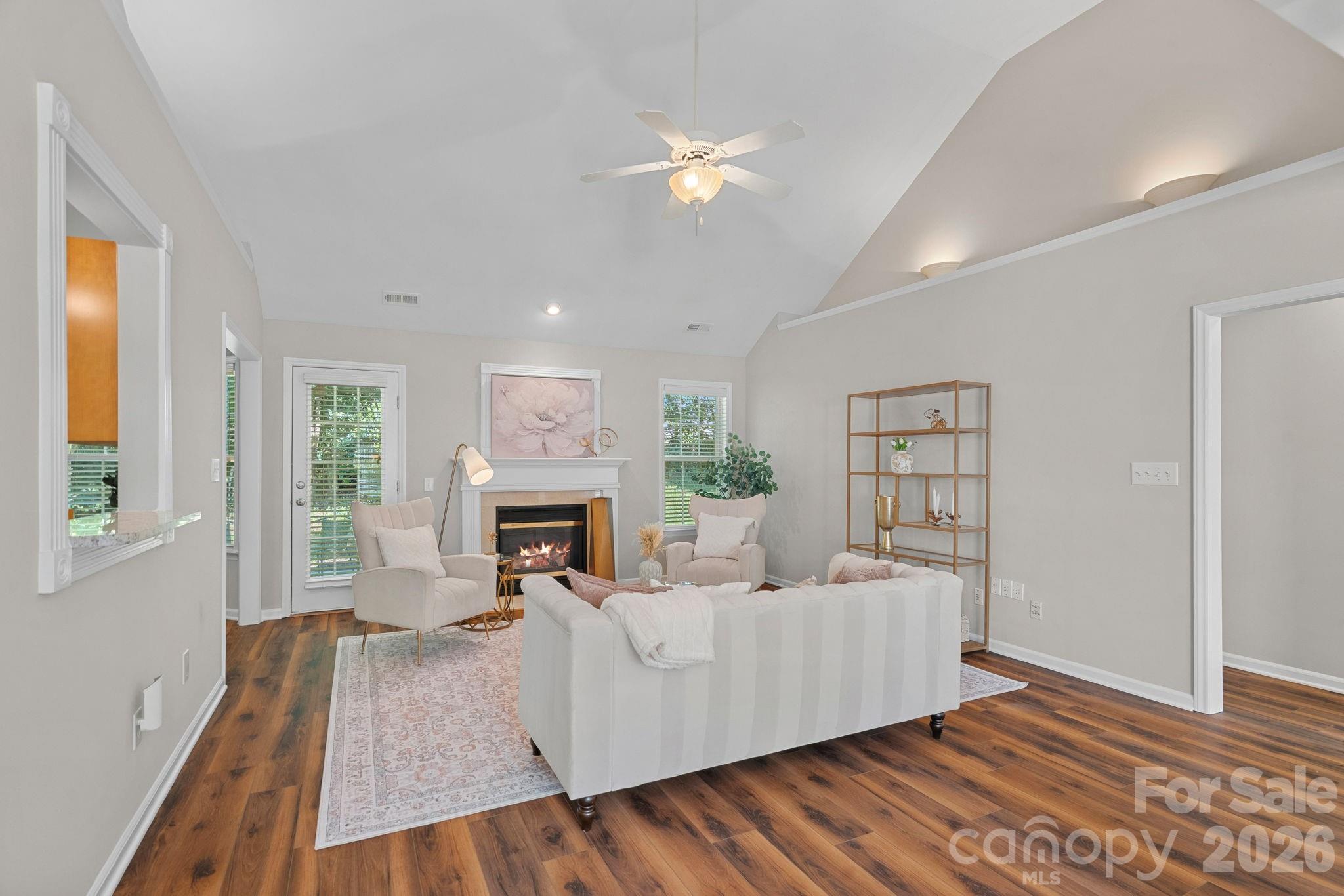 7219 Oxford Hunt Drive Property Photo 5